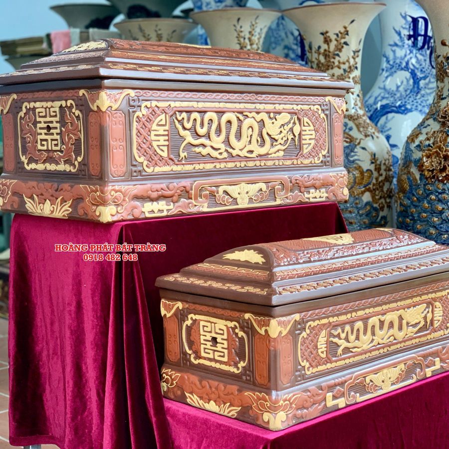 Quach-tieu-sanh-3-mau-chan-quy-nau-co-đai-mai-Vom(3)